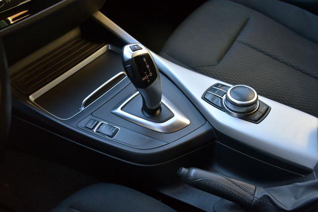 BMW 118 usata, con Controllo automatico clima