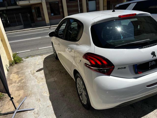 PEUGEOT 208 usata, con Climatizzatore