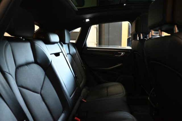 PORSCHE Macan usata 34