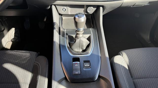 NISSAN Qashqai usata, con Controllo automatico clima