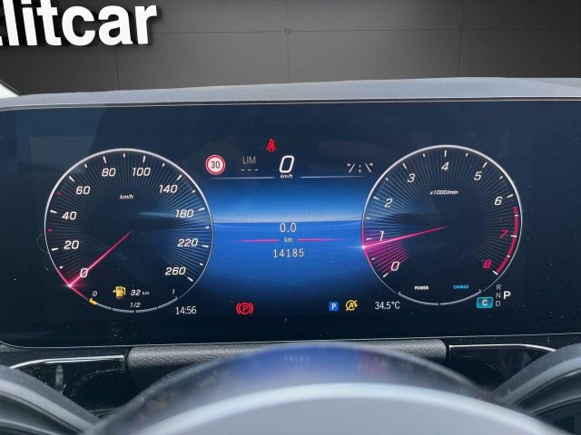 MERCEDES-BENZ GLA 180 usata, con Sedili riscaldati