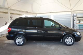 CHRYSLER Voyager usata, con Autoradio