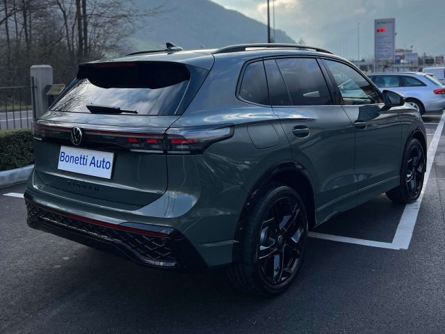 VOLKSWAGEN Tiguan usata, con Boardcomputer