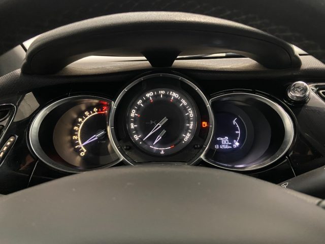 DS AUTOMOBILES DS 3 usata, con Boardcomputer