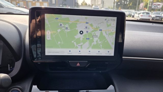 TOYOTA Yaris Cross usata, con Vivavoce