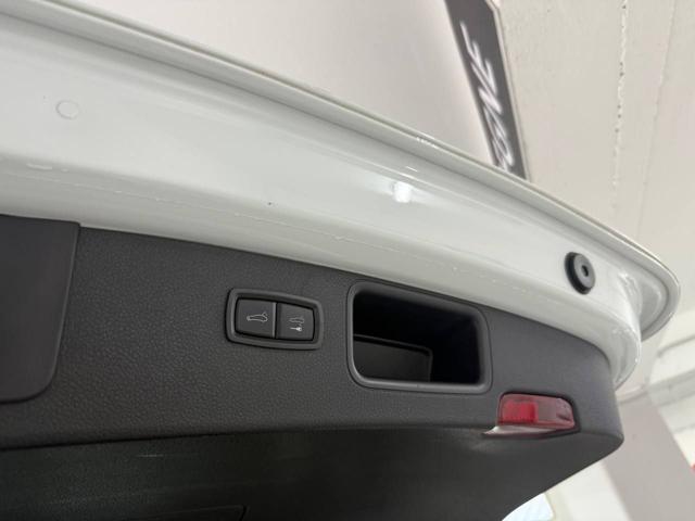 PORSCHE Macan usata, con Volante in pelle