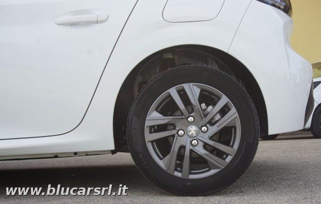PEUGEOT 208 usata, con Airbag testa