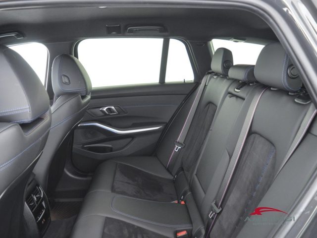 BMW 330 usata 9