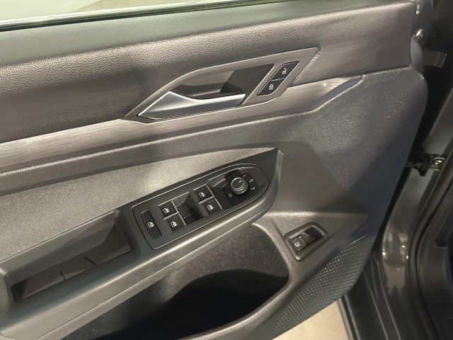 VOLKSWAGEN Golf usata, con ESP
