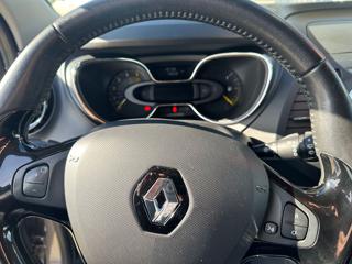 RENAULT Captur usata, con USB