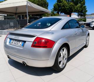 AUDI TT usata, con Autoradio