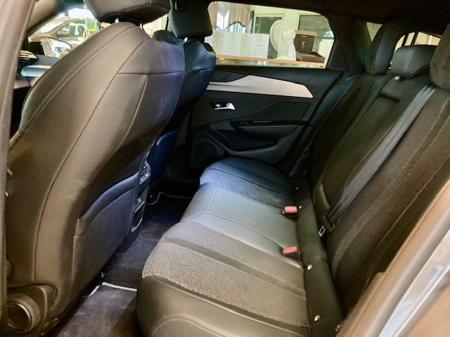 PEUGEOT 308 usata, con Sistema di navigazione