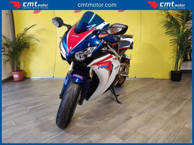 HONDA CBR 1000 RR usata 1