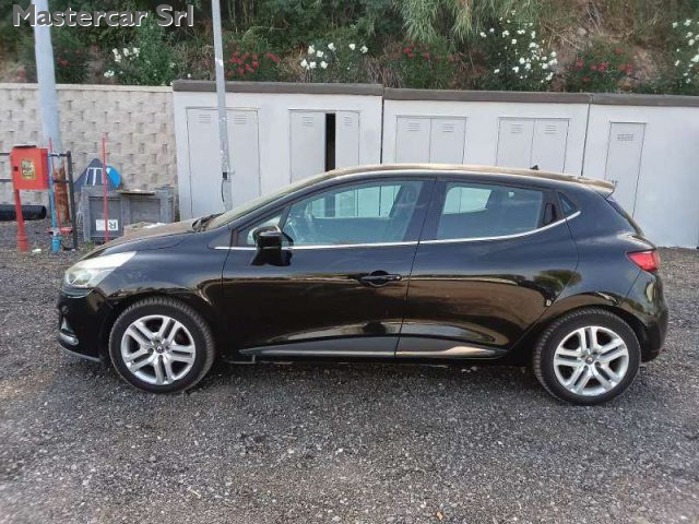 RENAULT Clio usata, con Autoradio