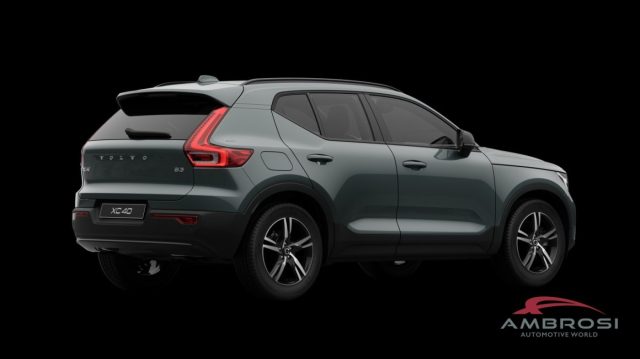 VOLVO XC40 usata 4