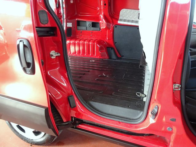 FIAT Fiorino usata, con Park Distance Control