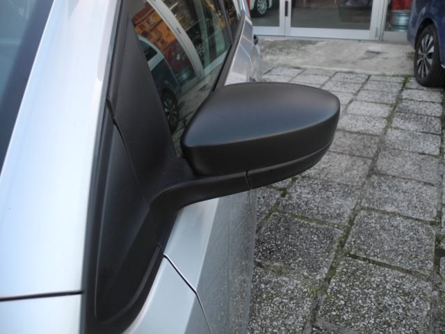 VOLKSWAGEN up! usata 49