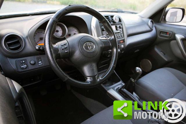 TOYOTA RAV 4 usata, con Cerchi in lega