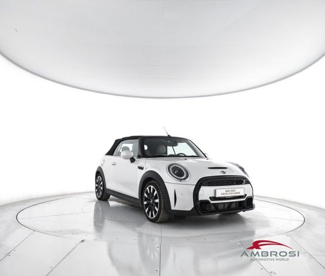 MINI Cabrio usata 1