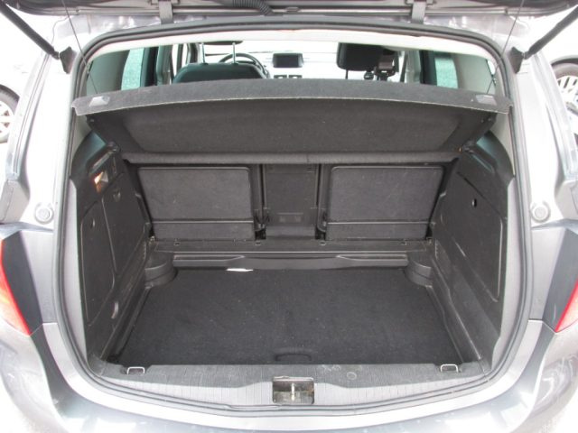 OPEL Meriva usata, con Fendinebbia