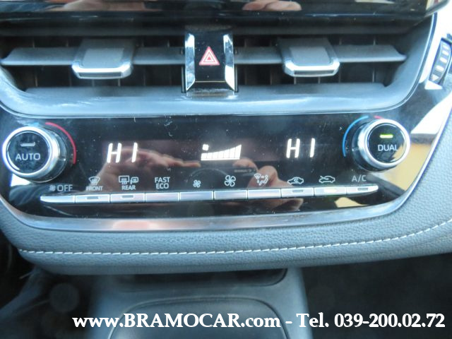 TOYOTA Corolla usata, con Sistema di navigazione