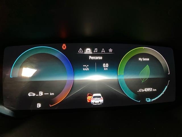 RENAULT Captur usata, con Sensori di parcheggio posteriori