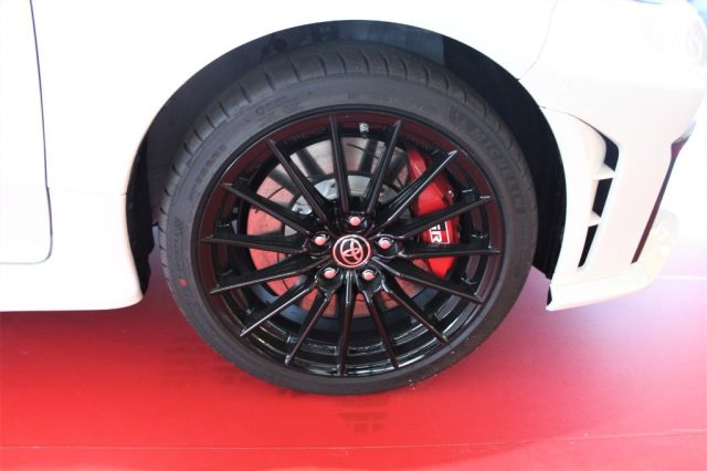 TOYOTA Yaris usata, con Autoradio