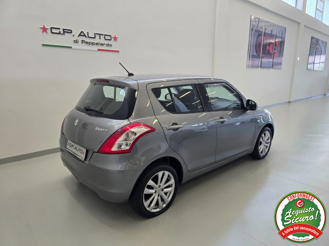 SUZUKI Swift usata, con Autoradio