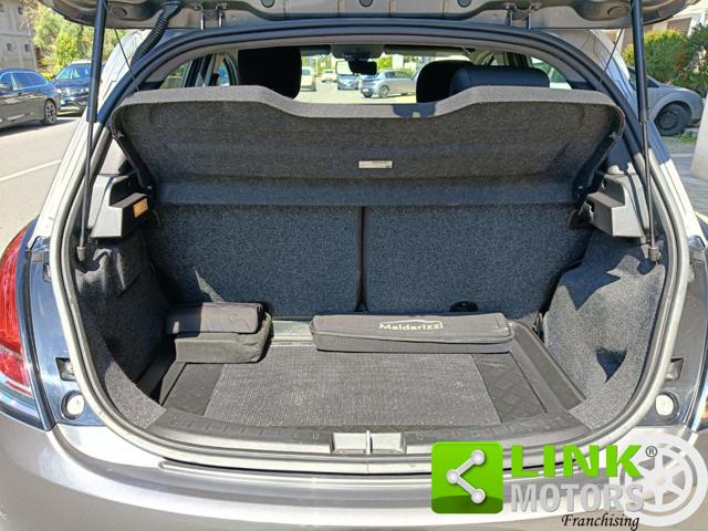 LANCIA Ypsilon usata, con Isofix
