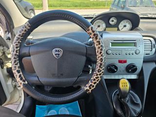 LANCIA Ypsilon usata, con Servosterzo