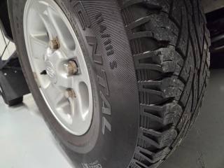 LAND ROVER Defender usata 23