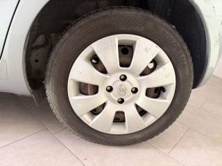 TOYOTA Yaris usata 3