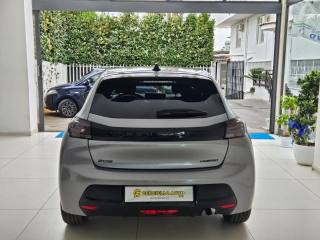 PEUGEOT 208 usata, con Boardcomputer