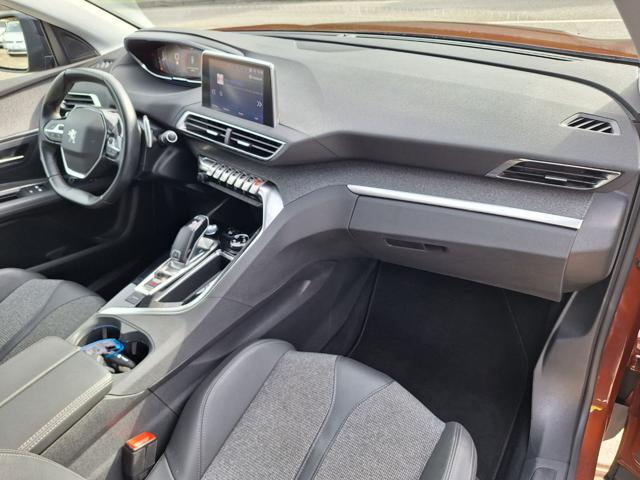 PEUGEOT 3008 usata, con Sistema di navigazione