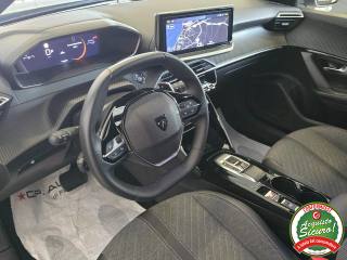PEUGEOT 2008 usata, con Leve al volante