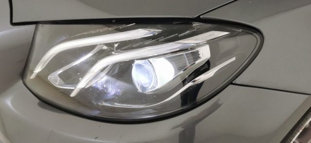 MERCEDES-BENZ E 220 usata, con Sensore di luce