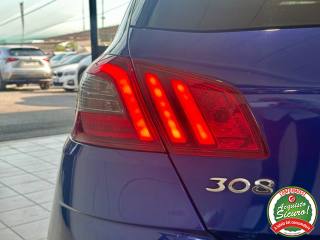 PEUGEOT 308 usata, con Autoradio