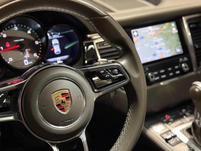 PORSCHE Macan usata, con Touch screen