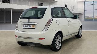 LANCIA Ypsilon usata, con Autoradio