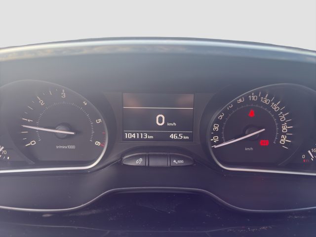 PEUGEOT 208 usata 12