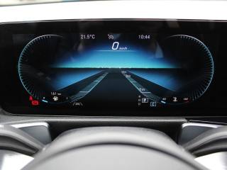 MERCEDES-BENZ GLB 180 usata, con Luci diurne LED