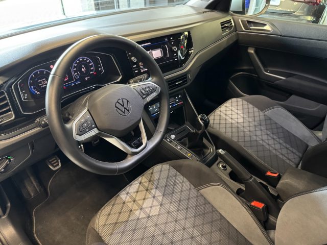 VOLKSWAGEN Taigo usata, con Controllo automatico clima