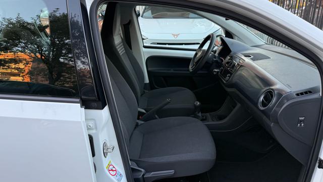 VOLKSWAGEN up! usata, con Sedile posteriore sdoppiato