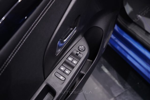 OPEL Corsa usata, con Climatizzatore