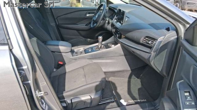 NISSAN Qashqai usata, con Boardcomputer