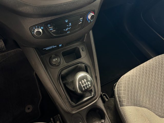 FORD Tourneo Courier usata, con Volante in pelle