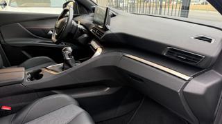 PEUGEOT 3008 usata, con Volante in pelle