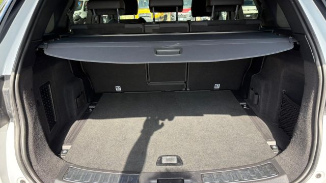 LAND ROVER Discovery Sport usata, con USB