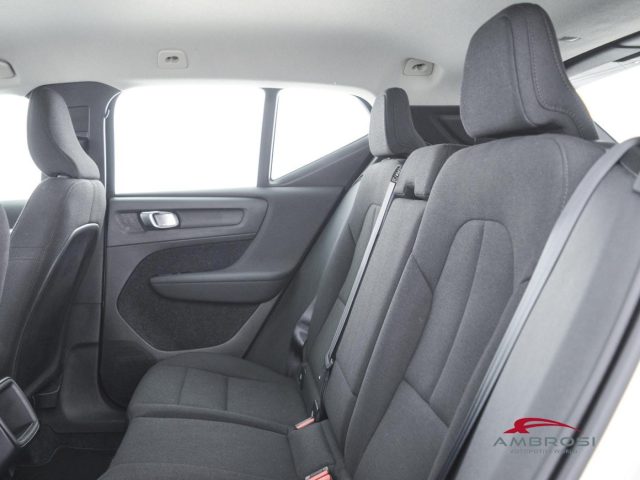 VOLVO XC40 usata 9
