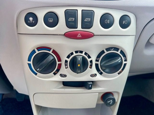 FIAT Punto usata 11